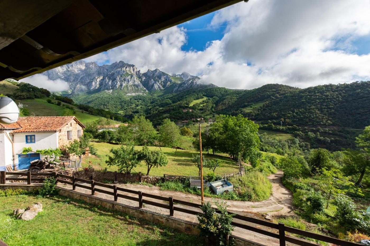 Apartamentos Rurales Los Picos De Redo Camaleño Eksteriør billede