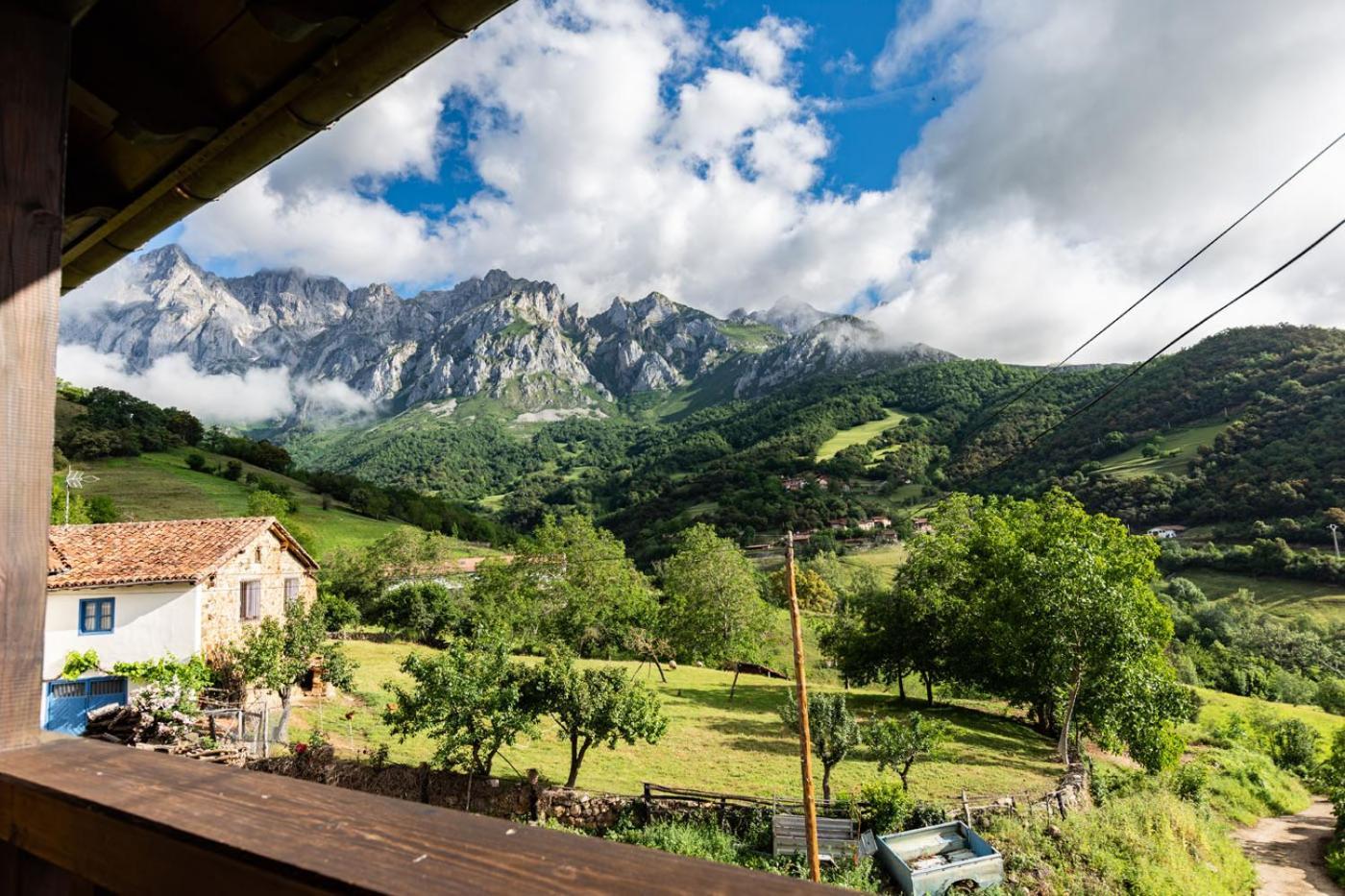 Apartamentos Rurales Los Picos De Redo Camaleño Eksteriør billede