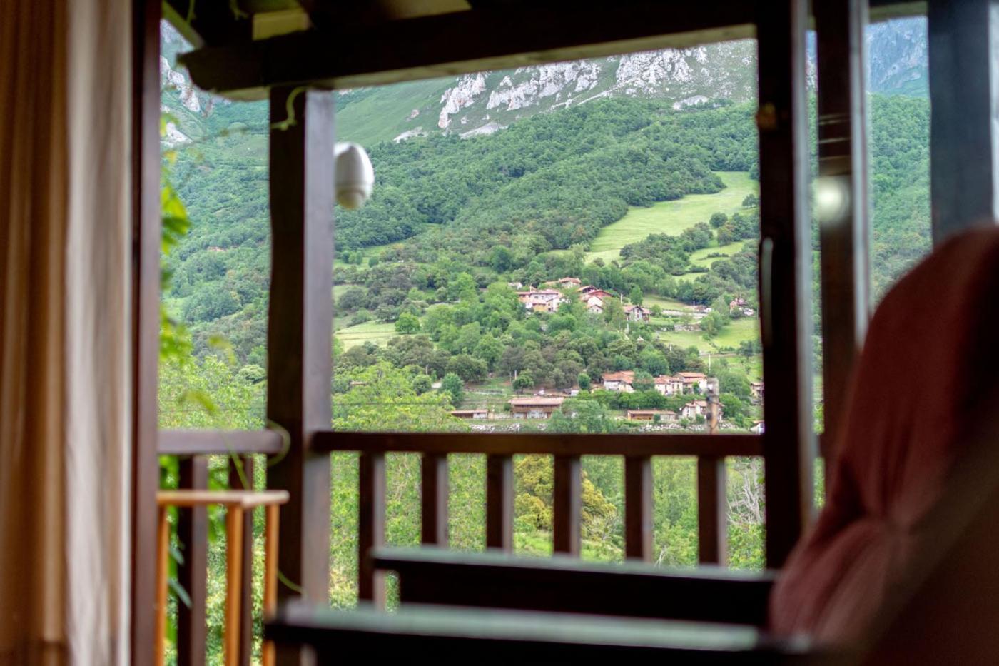 Apartamentos Rurales Los Picos De Redo Camaleño Eksteriør billede