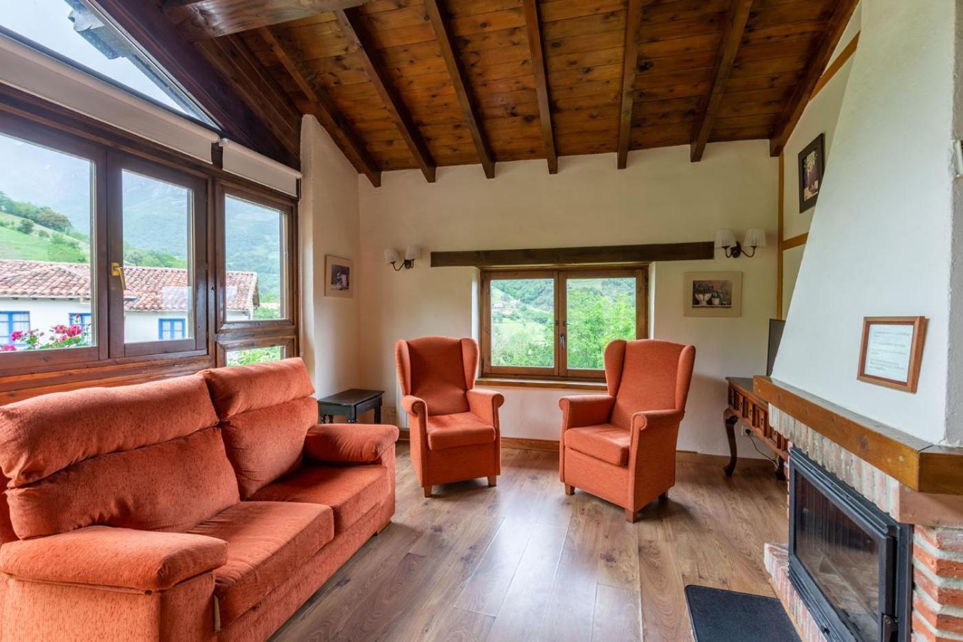 Apartamentos Rurales Los Picos De Redo Camaleño Eksteriør billede