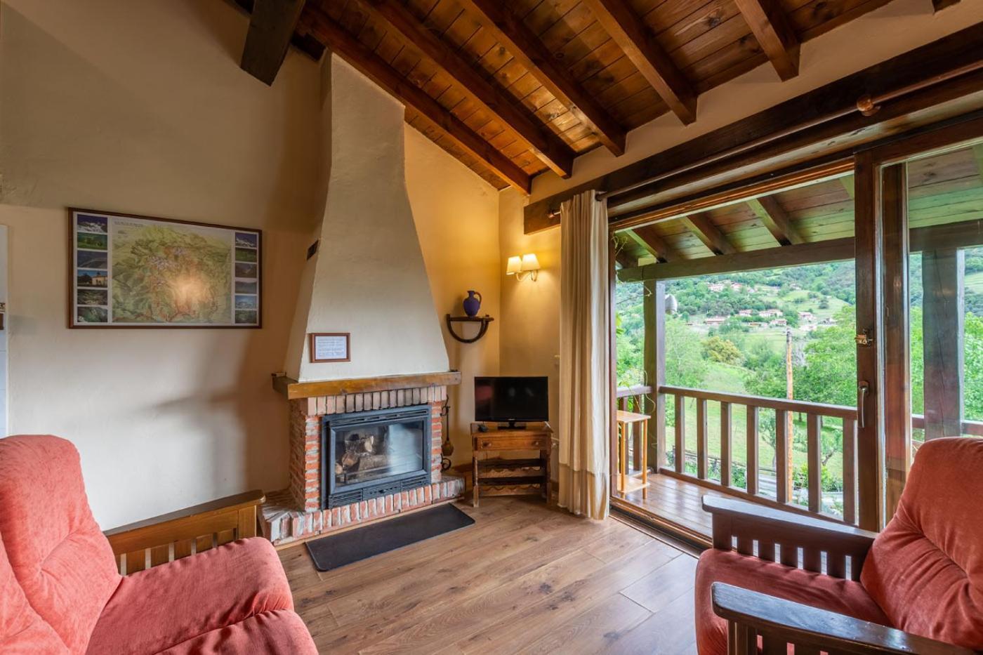 Apartamentos Rurales Los Picos De Redo Camaleño Eksteriør billede